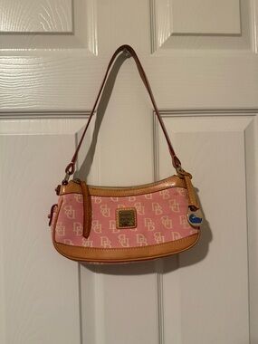 Vintage Dooney & Bourke hobo style Pink Signature Shoulder Bag